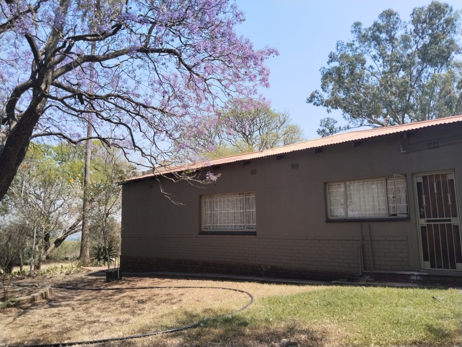 6 Bedroom Property for Sale in Rietfontein A H North West